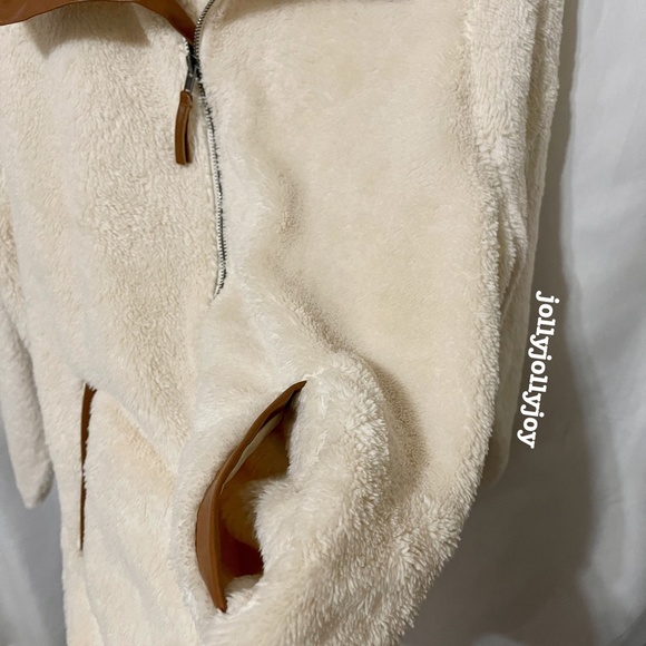 Torrid Faux Shearling Contrast Trim Ivory Zip Front Jacket - Picture 9 of 13